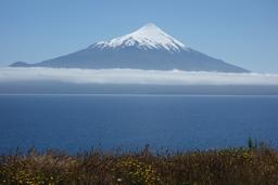 Volcan osorno across lago llanquihue [mon jan 14 12:06:40 clst 2019]
