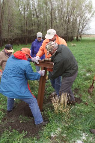 Placing Rail Post at Graves Site - Hastings Cutoff