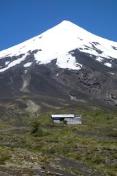 Volcan osorno and a decrepit ski cabin [fri jan 18 14:05:28 clst 2019]