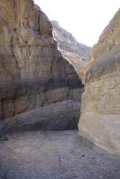 Mid canyon narrows [wed feb 10 14:53:39 pst 2016]