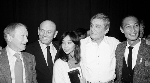 Red Buttons, Yul Brenner, Kathy Lee, Gene Barry, Bobby To